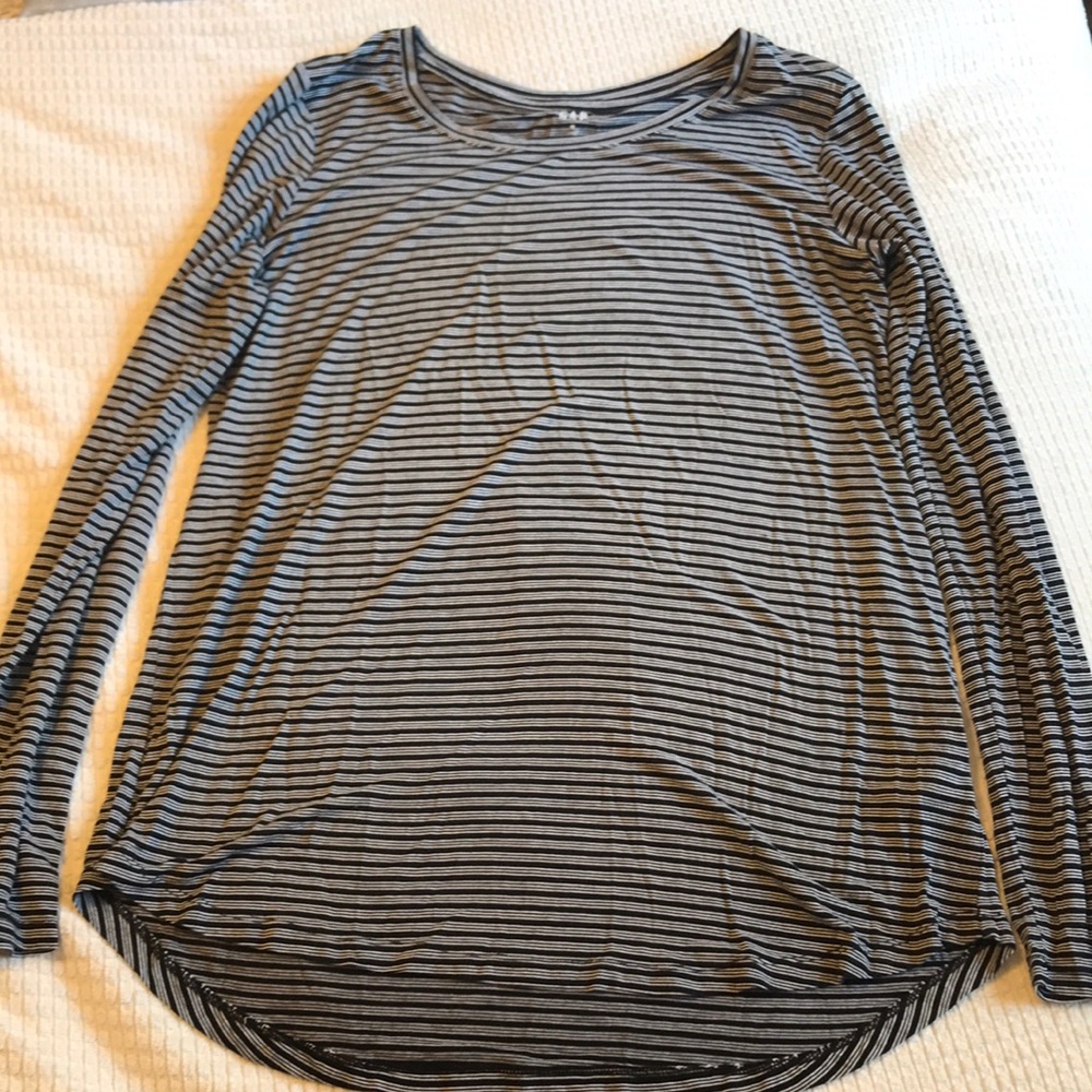 GAP long sleeve shirt